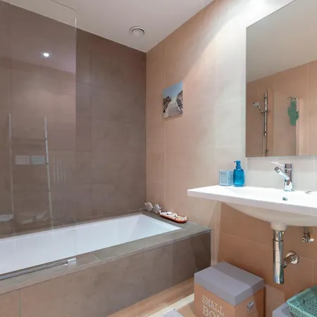 Апартаменты Sailor House Con Piscina En La Nueva Milla De Oro Эстепона