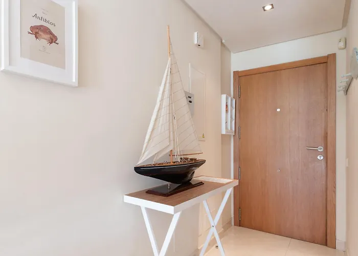 Sailor House Con Piscina En La Nueva Milla De Oro Эстепона